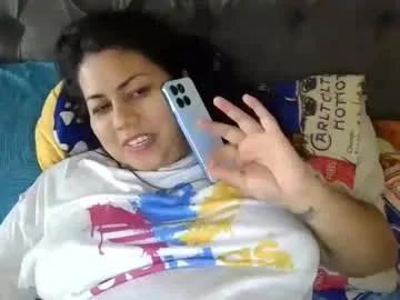 thamara__1023 live stage