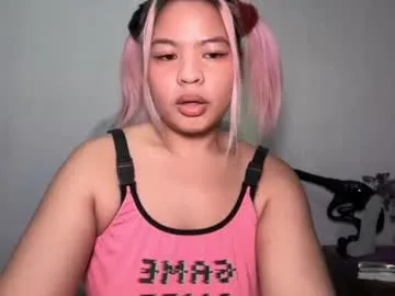 tina_slick live stage