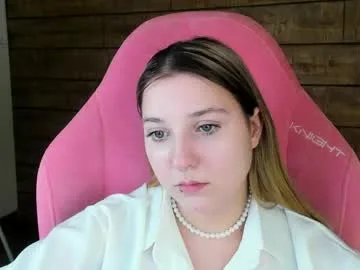 tinaburton live stage