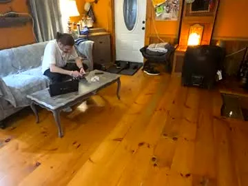 tnt_tinyntroubble live stage