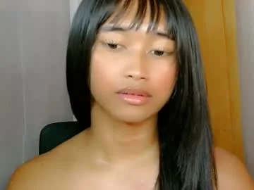 ur_sexyllie live stage