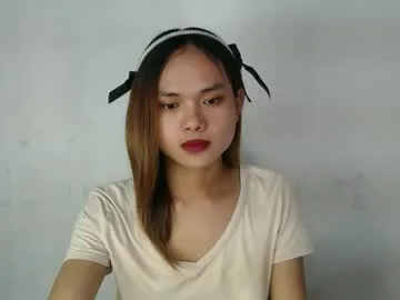 urasian_crisa live stage