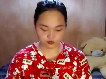 urasian_hotchix69 live stage