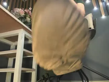 veronicafalcon live stage