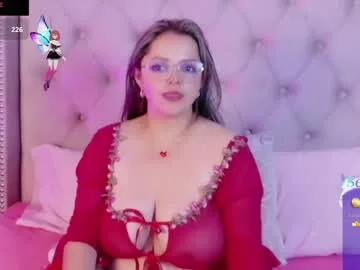 victoria_cherry_ live stage