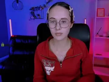 violett_charm live stage