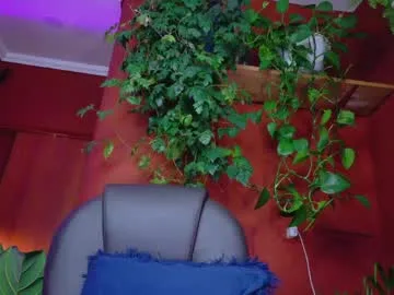 yeriawaddell_ live stage