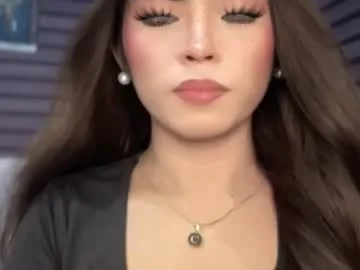 yourehot_pretty live stage