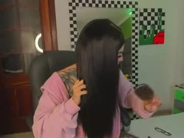 yourvirtualgirlfriennd live stage