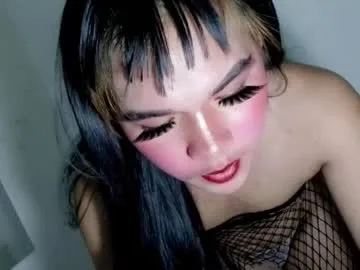 yummy_xandra live stage