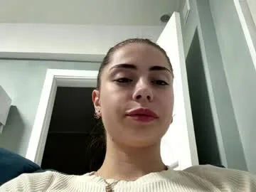 yvonnepfluger live stage