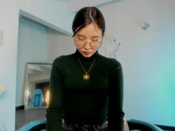 zoe_dear live stage