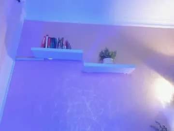 zoe_millerx live stage