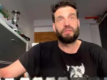 zurdineno live stage